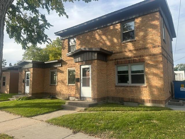 1941 single family home for sale at 213/215 14th Street NW in Bemidji, MN — 4 bed, 2 bath (photo 18 of 21)