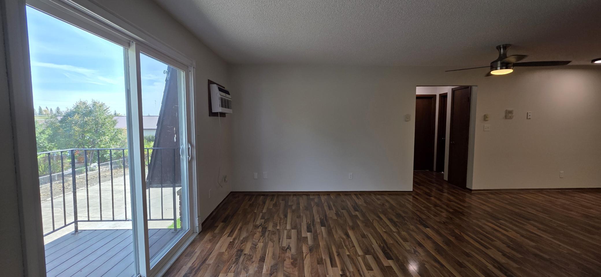 1978 condo for sale at 1140 6th Street SE, Unit 10 in Valley City, ND — 2 bed, 1 bath (photo 12 of 24)