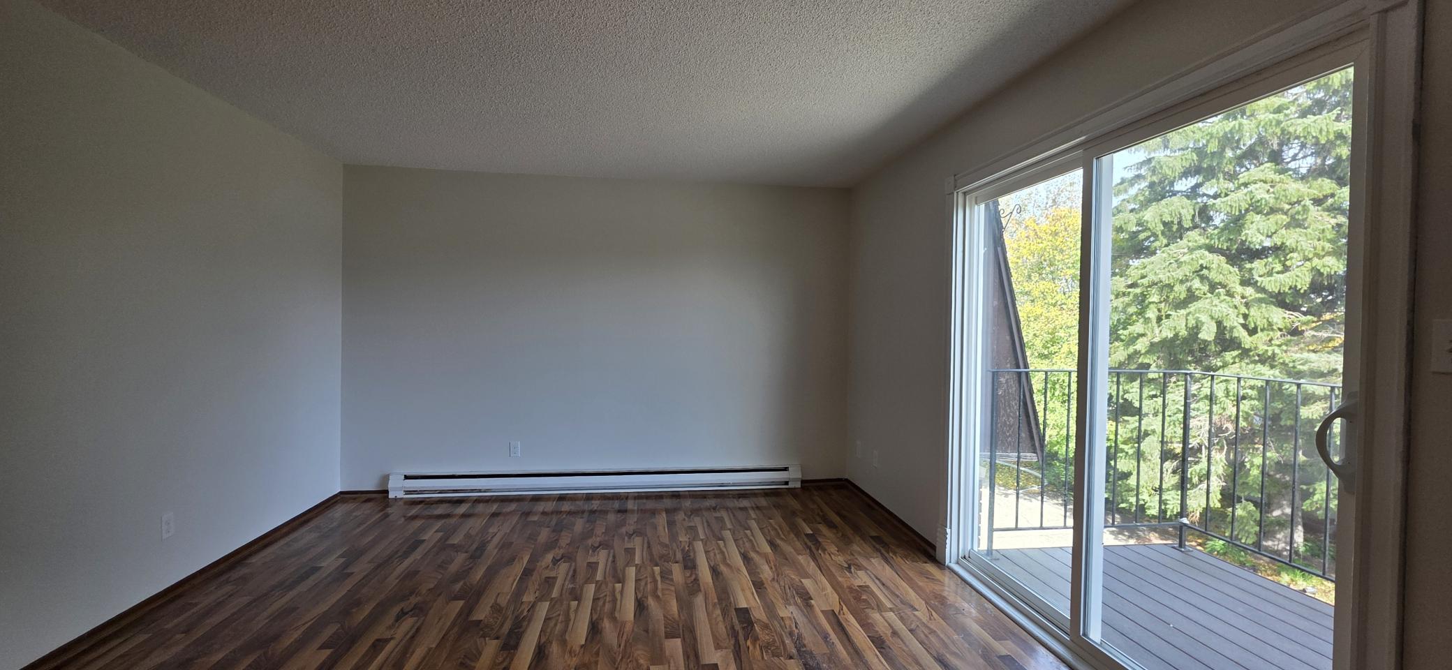 1978 condo for sale at 1140 6th Street SE, Unit 10 in Valley City, ND — 2 bed, 1 bath (photo 13 of 24)
