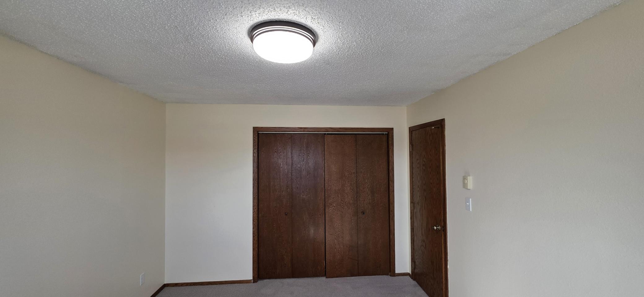 1978 condo for sale at 1140 6th Street SE, Unit 10 in Valley City, ND — 2 bed, 1 bath (photo 19 of 24)