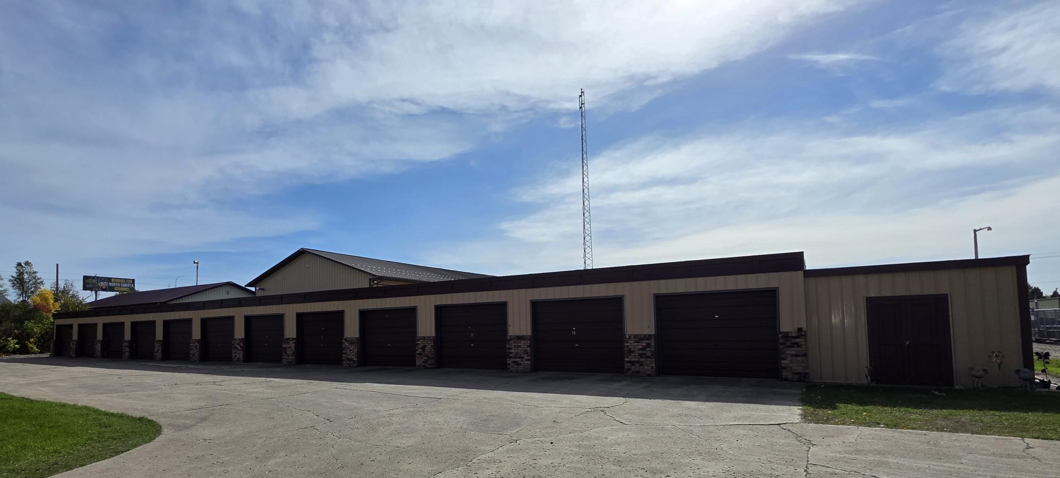 1978 condo for sale at 1140 6th Street SE, Unit 10 in Valley City, ND — 2 bed, 1 bath (photo 23 of 24)