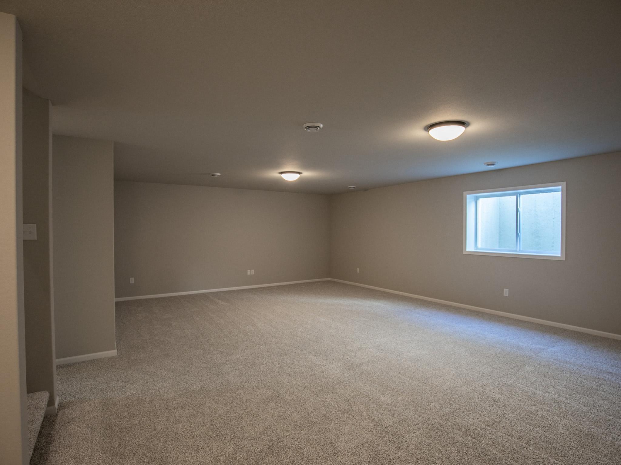 2026 single family home for sale at 6721 14 Street S in Fargo, ND — 4 bed, 3 bath (photo 15 of 23)