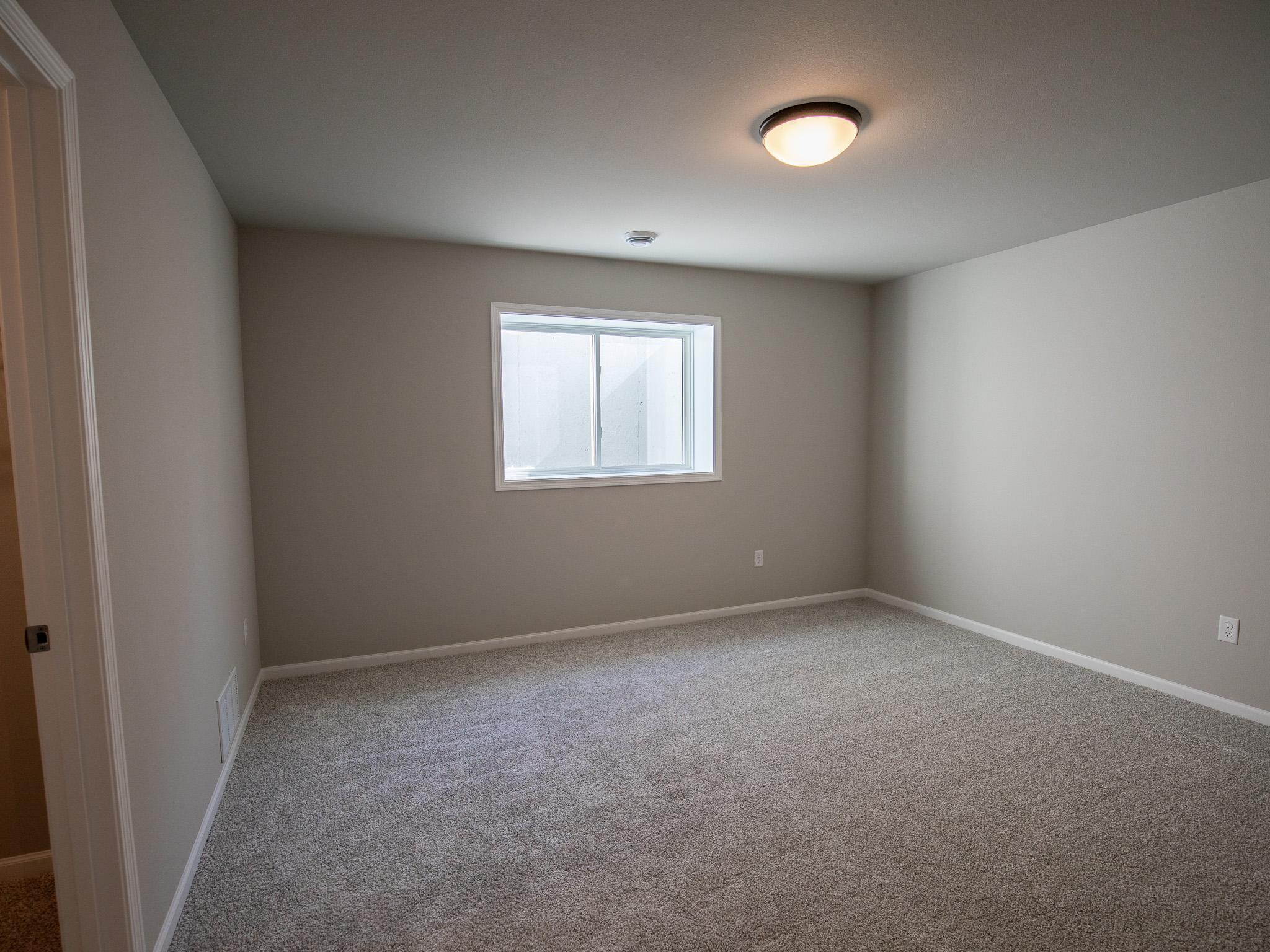 2026 single family home for sale at 6721 14 Street S in Fargo, ND — 4 bed, 3 bath (photo 20 of 23)