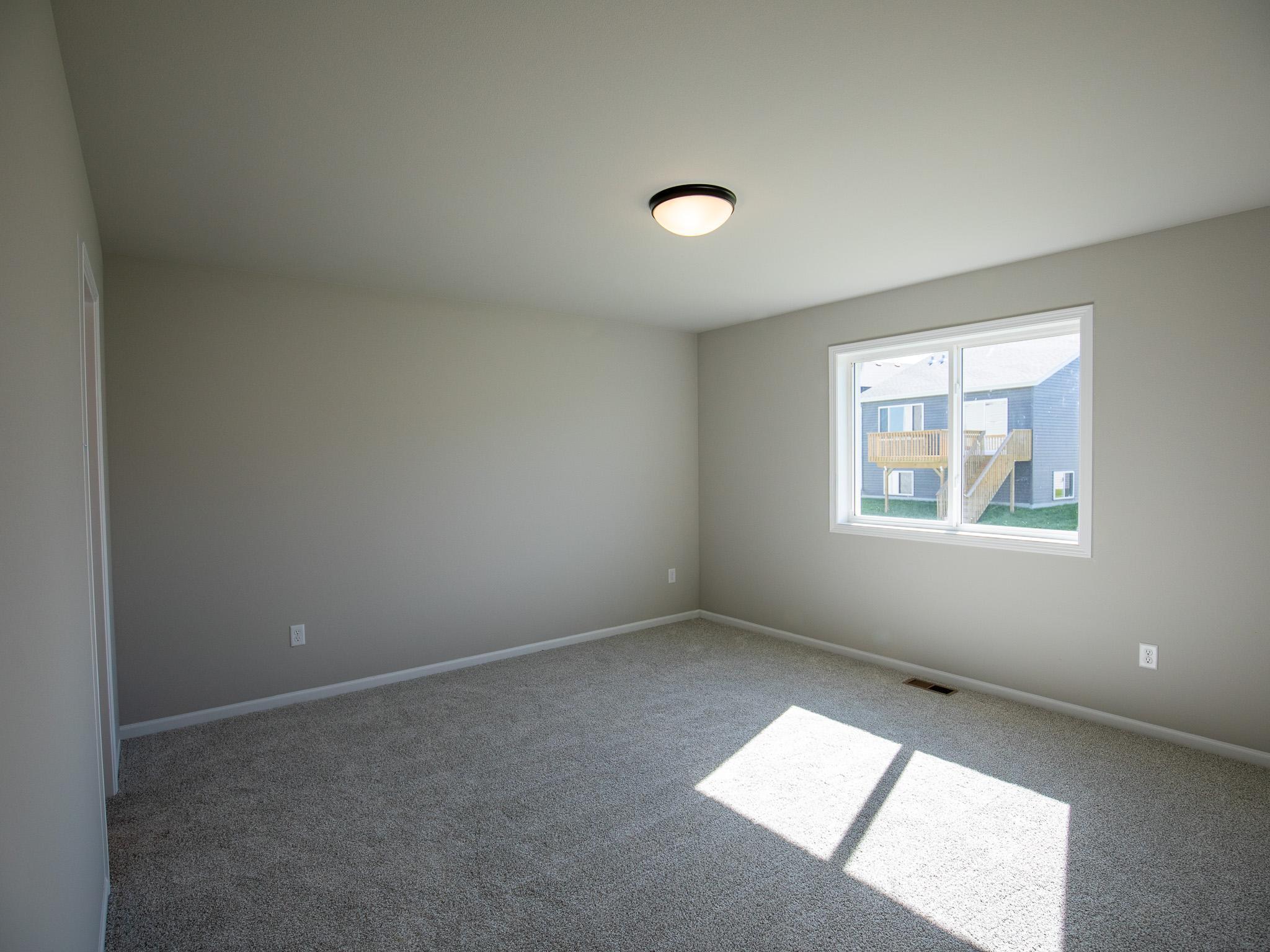 2026 single family home for sale at 6721 14 Street S in Fargo, ND — 4 bed, 3 bath (photo 6 of 23)