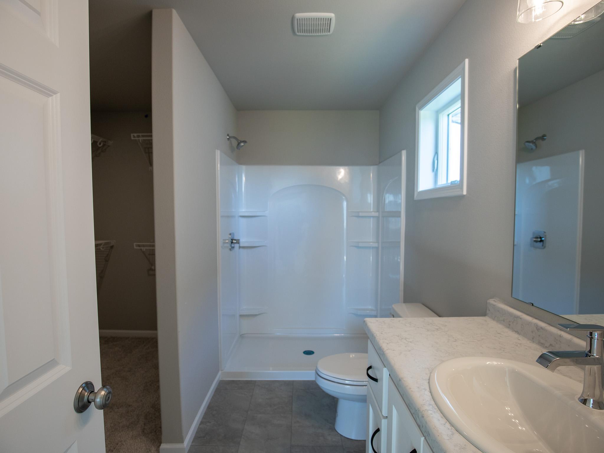 2026 single family home for sale at 6721 14 Street S in Fargo, ND — 4 bed, 3 bath (photo 9 of 23)
