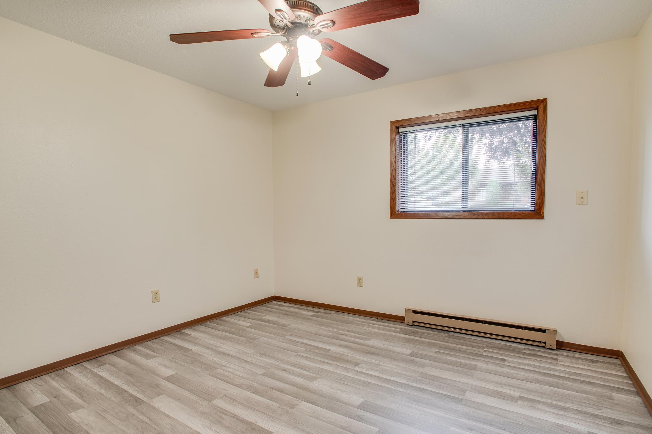 1979 condo for sale at 331 Prairiewood Circle S, Unit 104 in Fargo, ND — 2 bed, 1 bath (photo 18 of 26)
