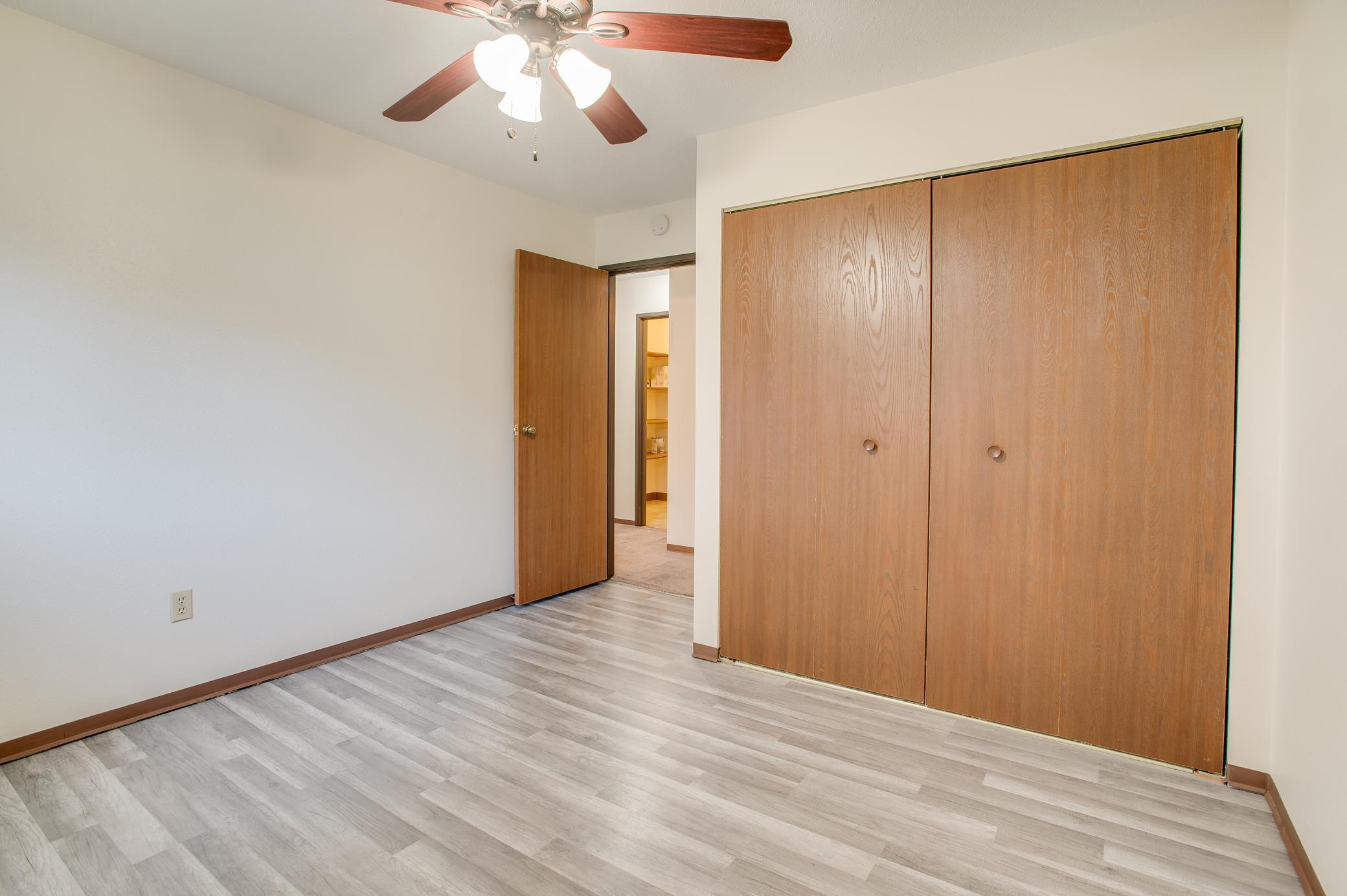 1979 condo for sale at 331 Prairiewood Circle S, Unit 104 in Fargo, ND — 2 bed, 1 bath (photo 19 of 26)