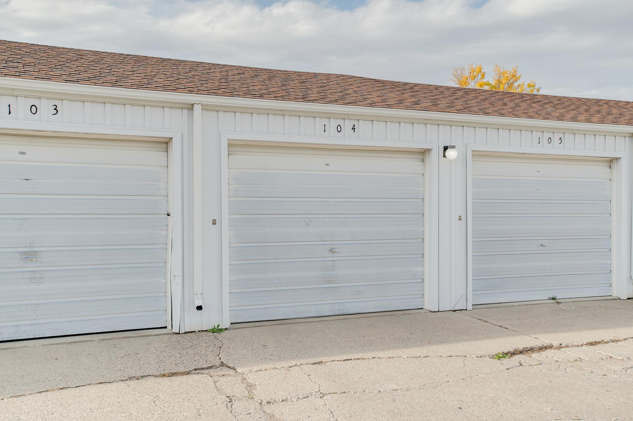 1979 condo for sale at 331 Prairiewood Circle S, Unit 104 in Fargo, ND — 2 bed, 1 bath (photo 26 of 26)