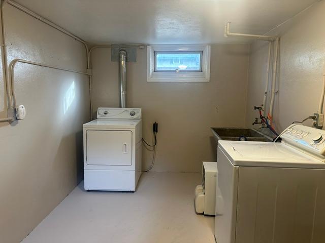 1937 duplex for sale at 219/221 14th Street NW in Bemidji, MN — 4 bed, 2 bath (photo 12 of 14)