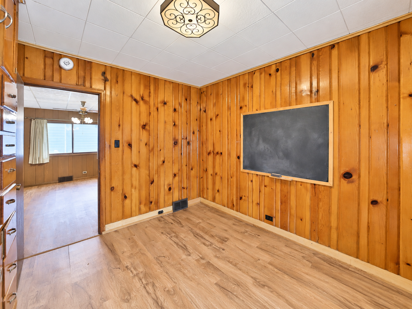 1900 single family home for sale at 503 6th Street SE in Staples, MN — 2 bed, 2 bath (photo 17 of 33)