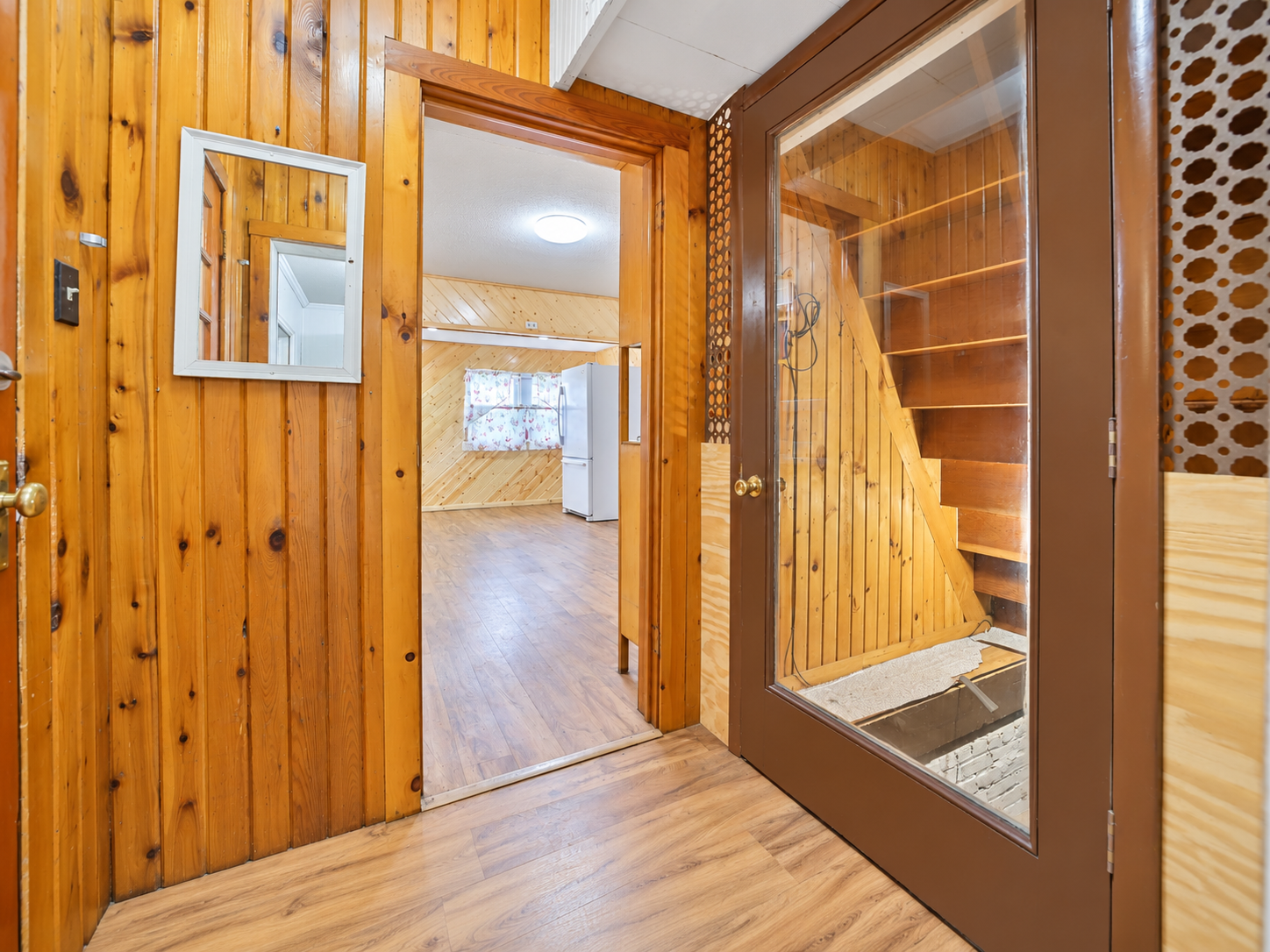 1900 single family home for sale at 503 6th Street SE in Staples, MN — 2 bed, 2 bath (photo 8 of 33)