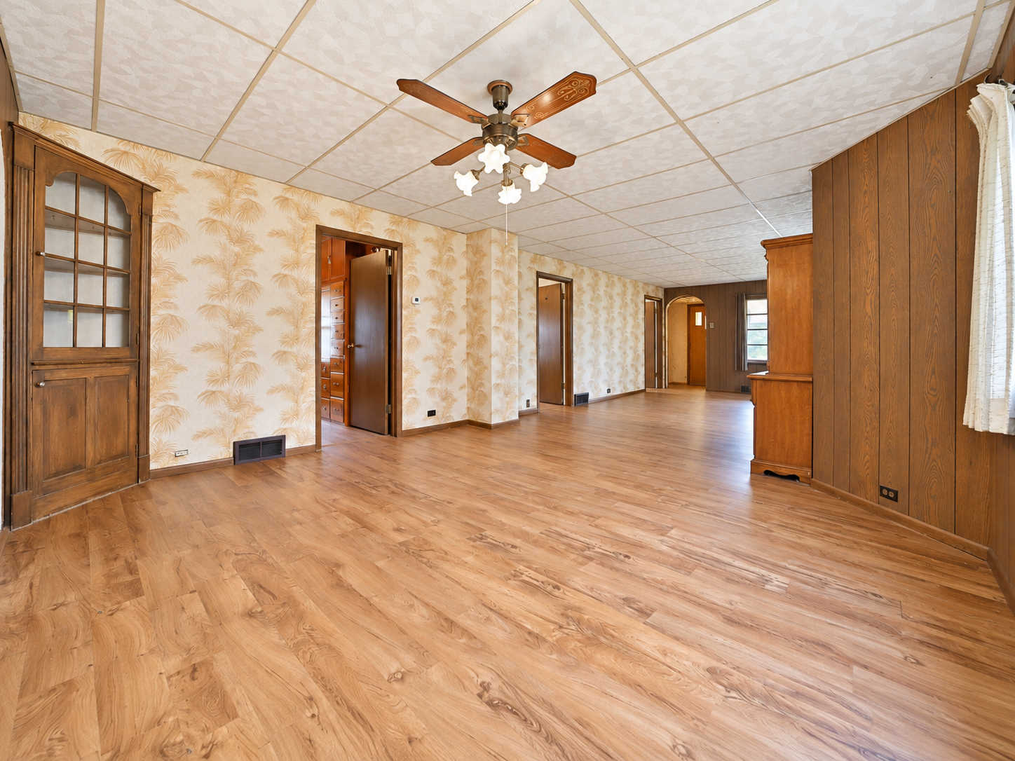 1900 single family home for sale at 503 6th Street SE in Staples, MN — 2 bed, 2 bath (photo 10 of 33)