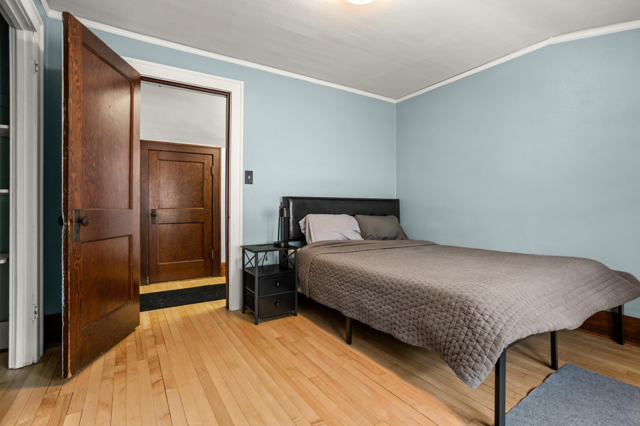 1921 single family home for sale at 1115 11th Avenue N in Fargo, ND — 4 bed, 3 bath (photo 22 of 47)