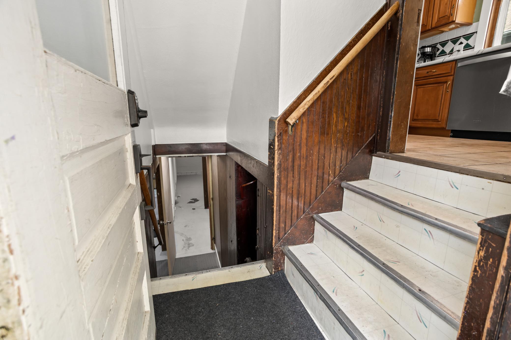 1921 single family home for sale at 1115 11th Avenue N in Fargo, ND — 4 bed, 3 bath (photo 28 of 47)