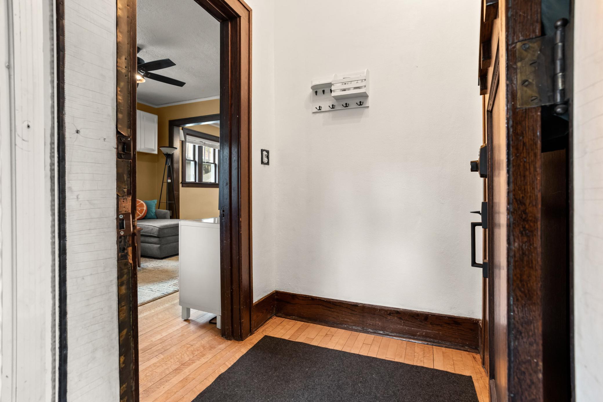 1921 single family home for sale at 1115 11th Avenue N in Fargo, ND — 4 bed, 3 bath (photo 8 of 47)