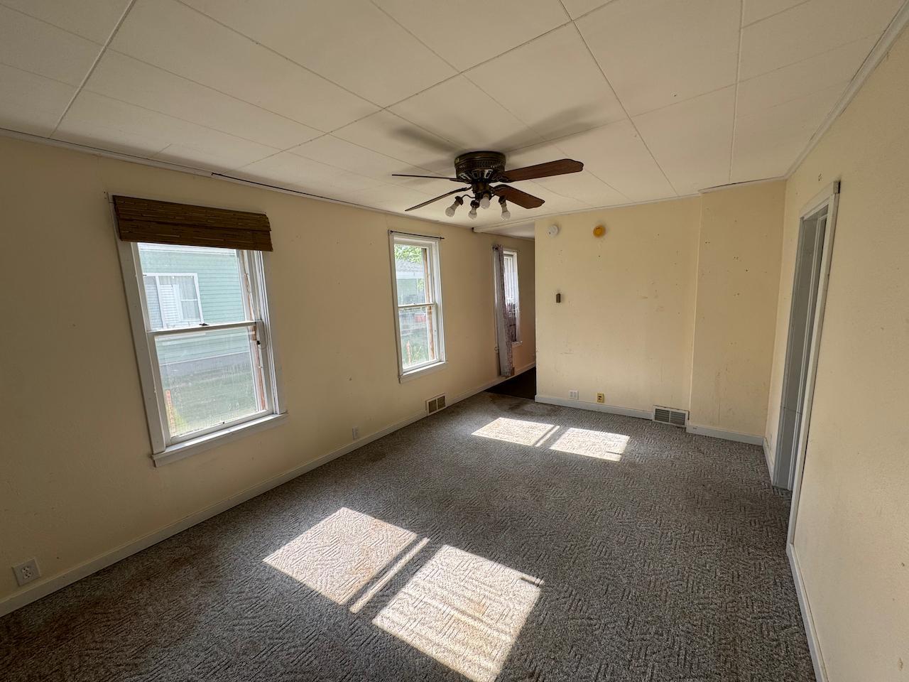 1958 single family home for sale at 813 4th Street SE in Bemidji, MN — 2 bed, 1 bath (photo 9 of 17)