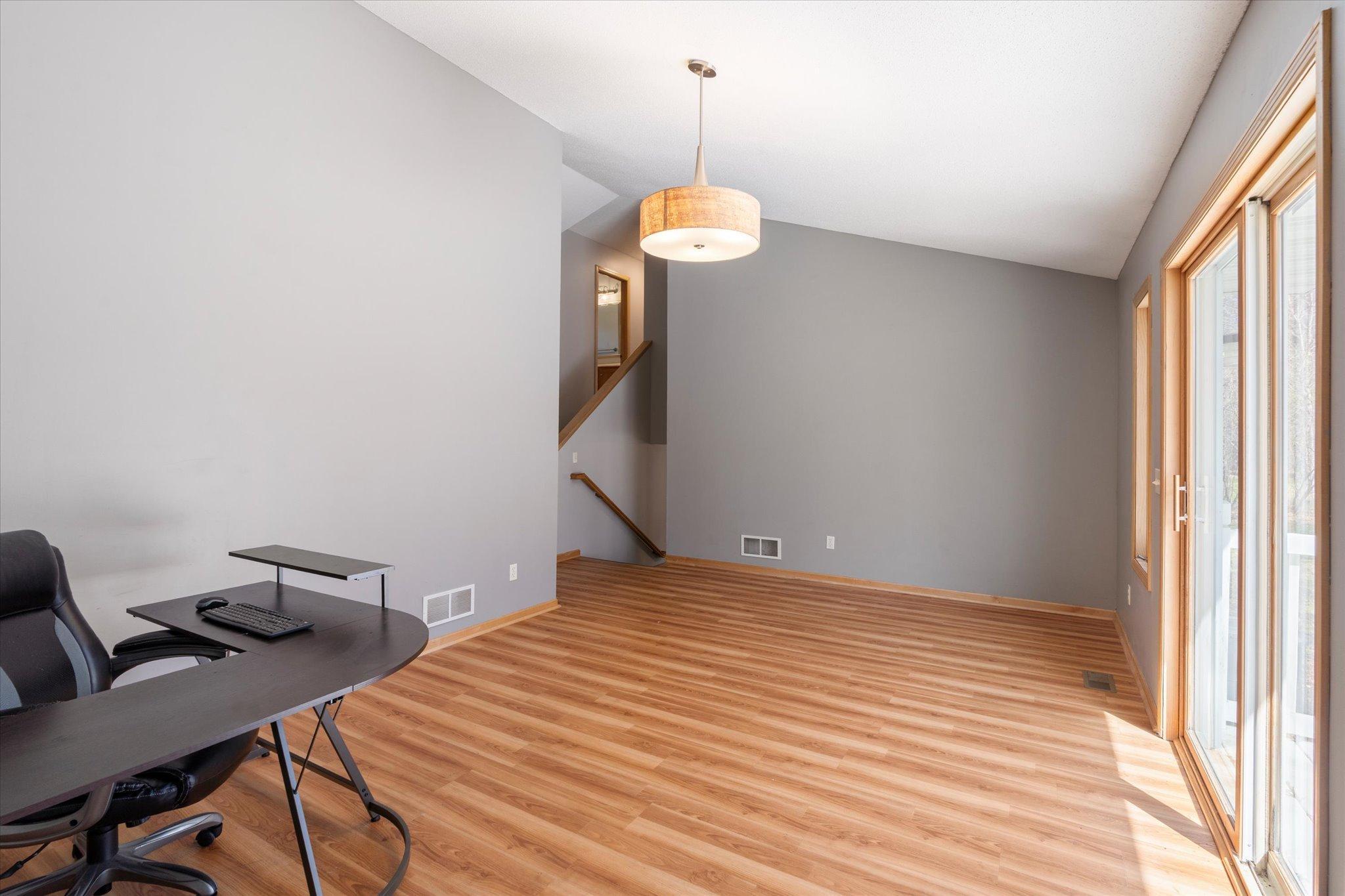 1999 single family home for sale at 13910 Cherrywood Drive in Baxter, MN — 5 bed, 2 bath (photo 8 of 31)