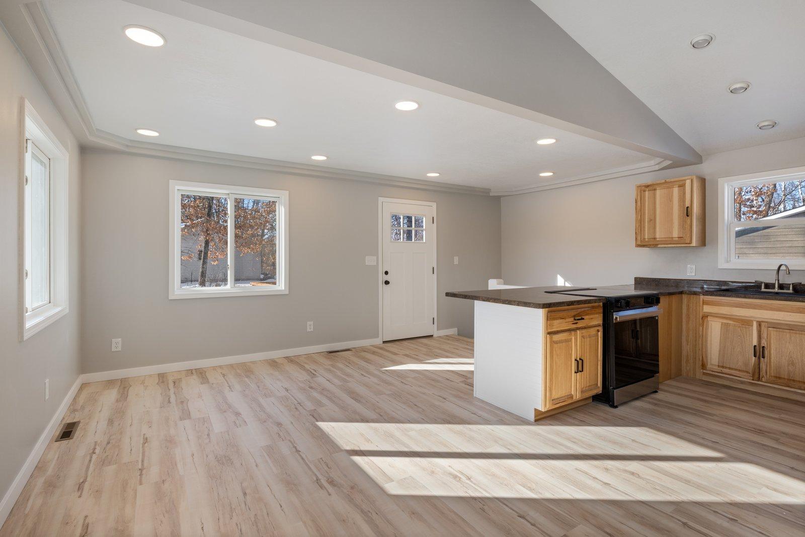 2000 single family home for sale at 10656 Ottawa Trail in Breezy Point, MN — 4 bed, 2 bath (photo 12 of 41)