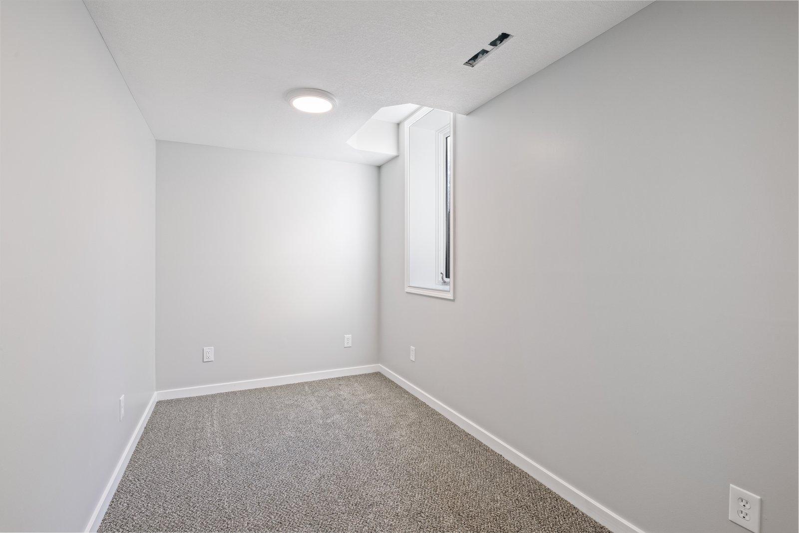 2000 single family home for sale at 10656 Ottawa Trail in Breezy Point, MN — 4 bed, 2 bath (photo 23 of 41)