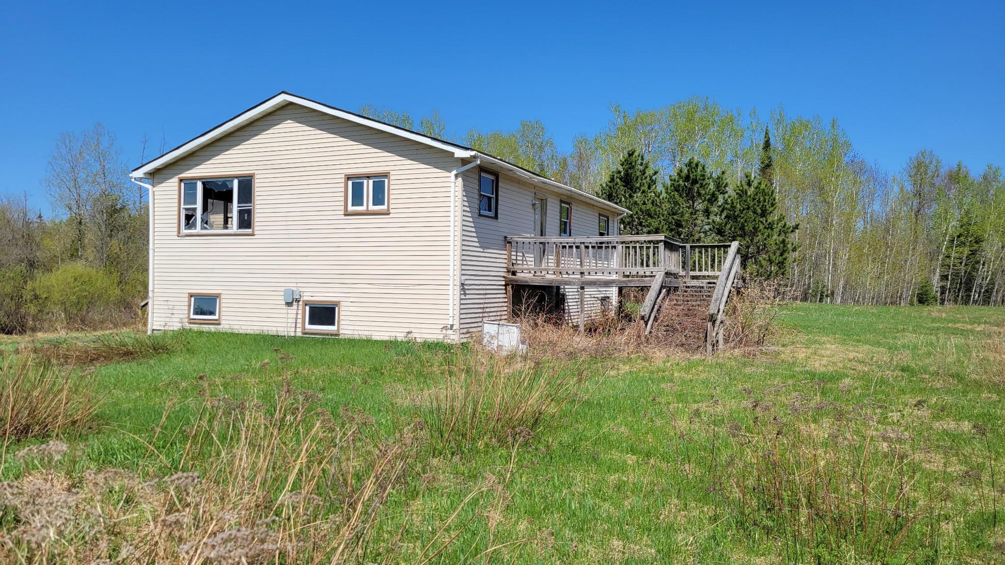 1996 single family home for sale at 38652 HWY 6 in Deer River, MN — 3 bed, 2 bath (photo 4 of 11)