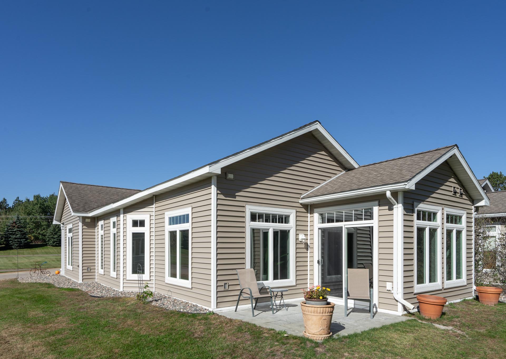 2005 twin home for sale at 12802 Vintage Circle in Staples, MN — 2 bed, 2 bath (photo 5 of 45)