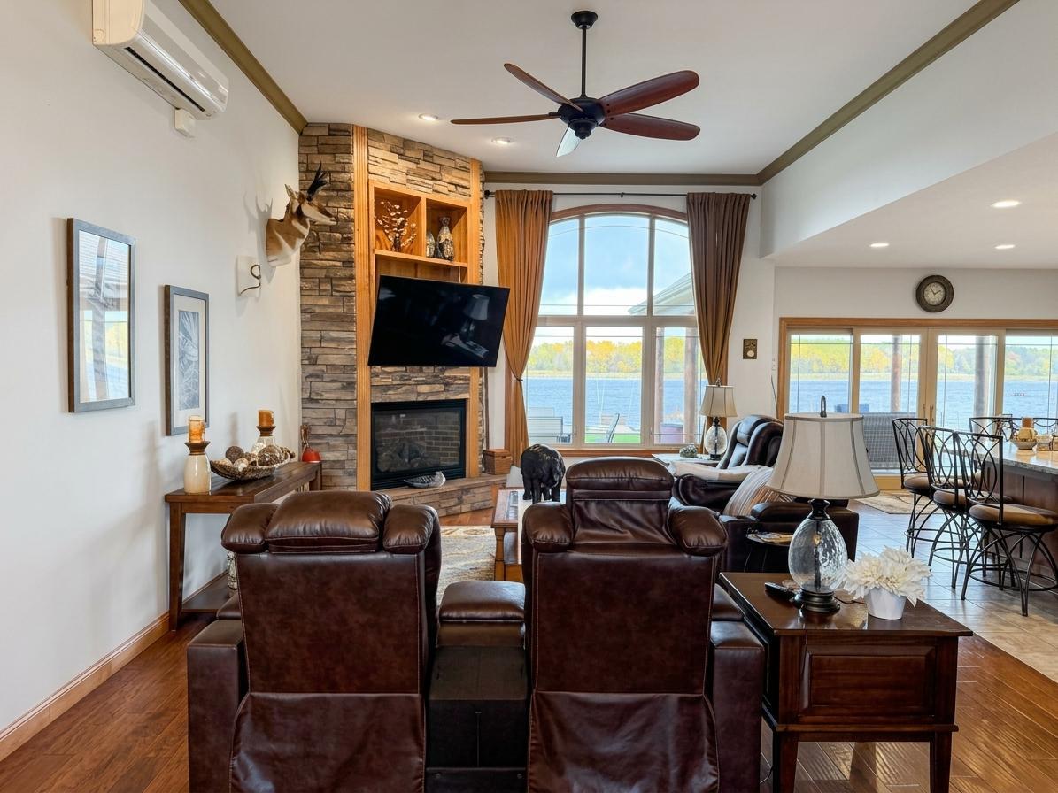 2011 single family home for sale at 1984 Maple Drive NW in Baudette, MN — 4 bed, 4 bath (photo 19 of 61)