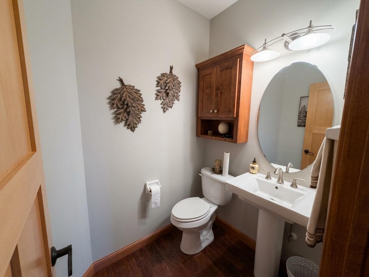 2011 single family home for sale at 1984 Maple Drive NW in Baudette, MN — 4 bed, 4 bath (photo 27 of 61)