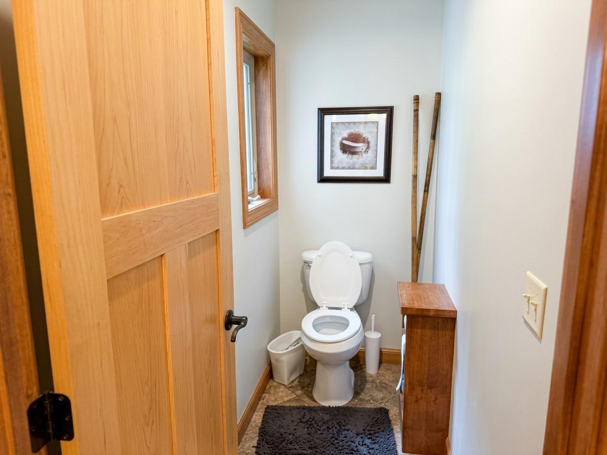 2011 single family home for sale at 1984 Maple Drive NW in Baudette, MN — 4 bed, 4 bath (photo 34 of 61)