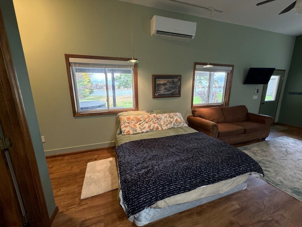 2011 single family home for sale at 1984 Maple Drive NW in Baudette, MN — 4 bed, 4 bath (photo 56 of 61)