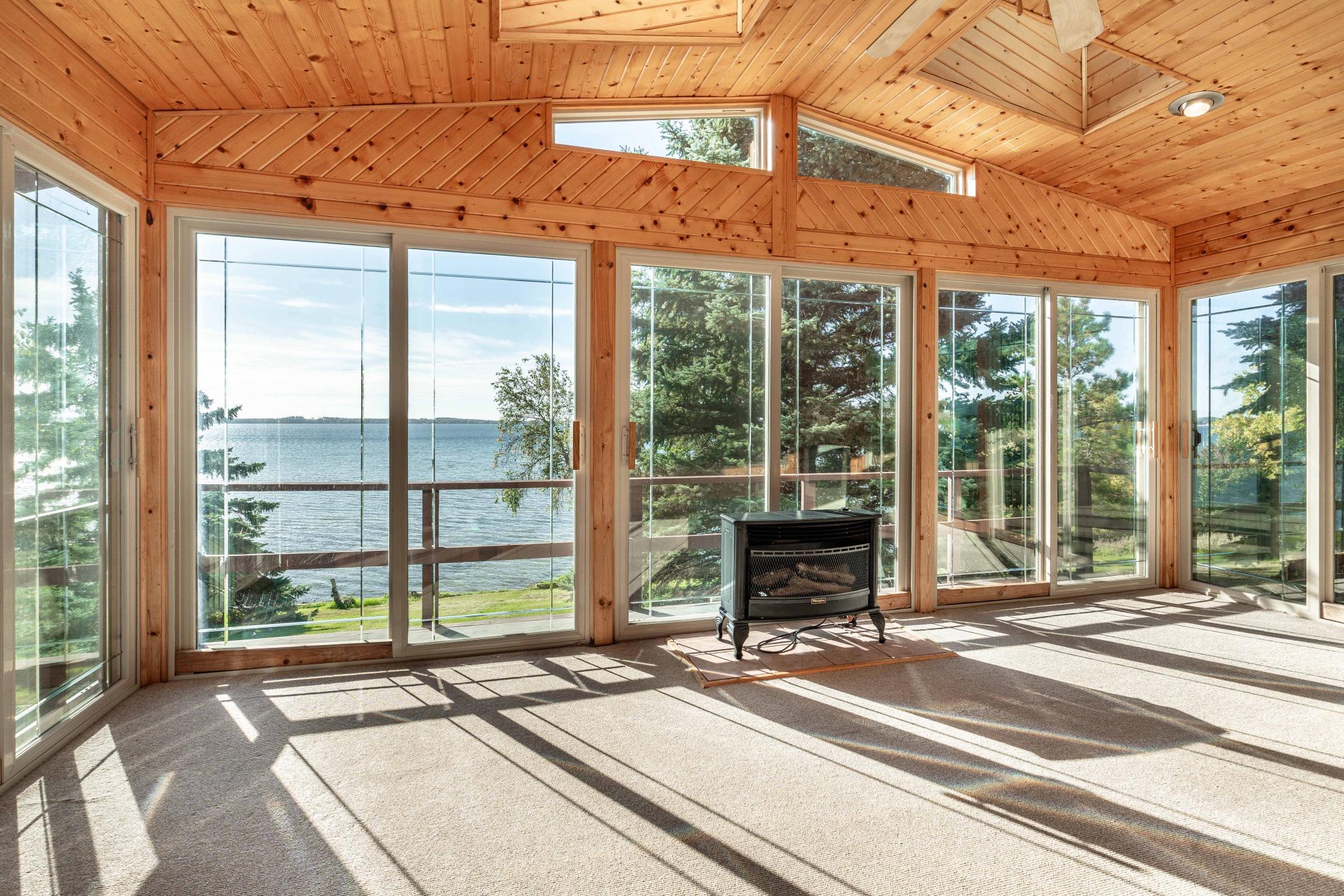 1988 single family home for sale at 38192 N Shore Drive in Battle Lake, MN — 4 bed, 3 bath (photo 22 of 70)