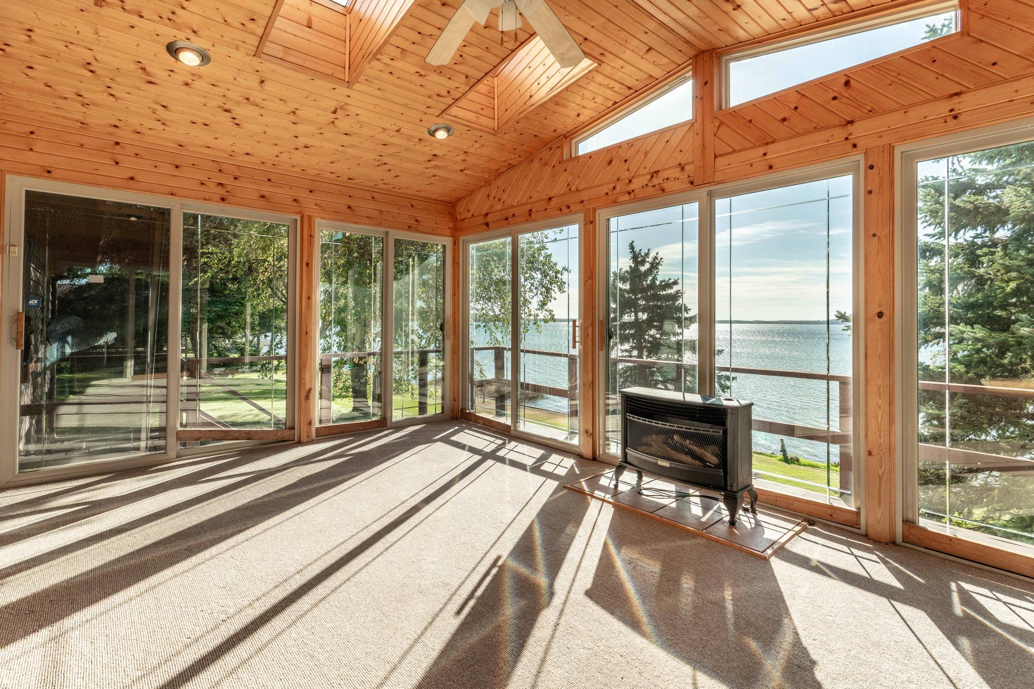 1988 single family home for sale at 38192 N Shore Drive in Battle Lake, MN — 4 bed, 3 bath (photo 23 of 70)