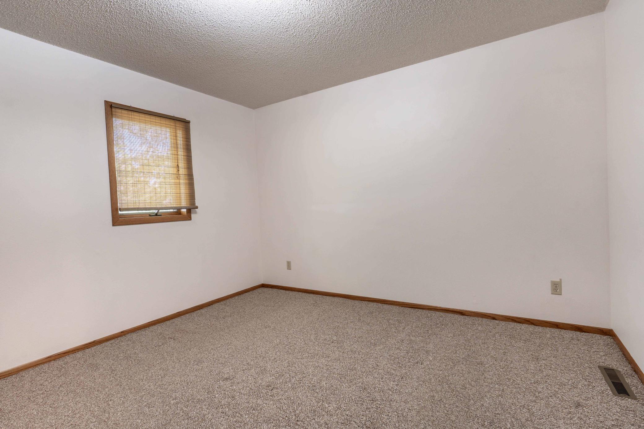 1988 single family home for sale at 38192 N Shore Drive in Battle Lake, MN — 4 bed, 3 bath (photo 26 of 70)