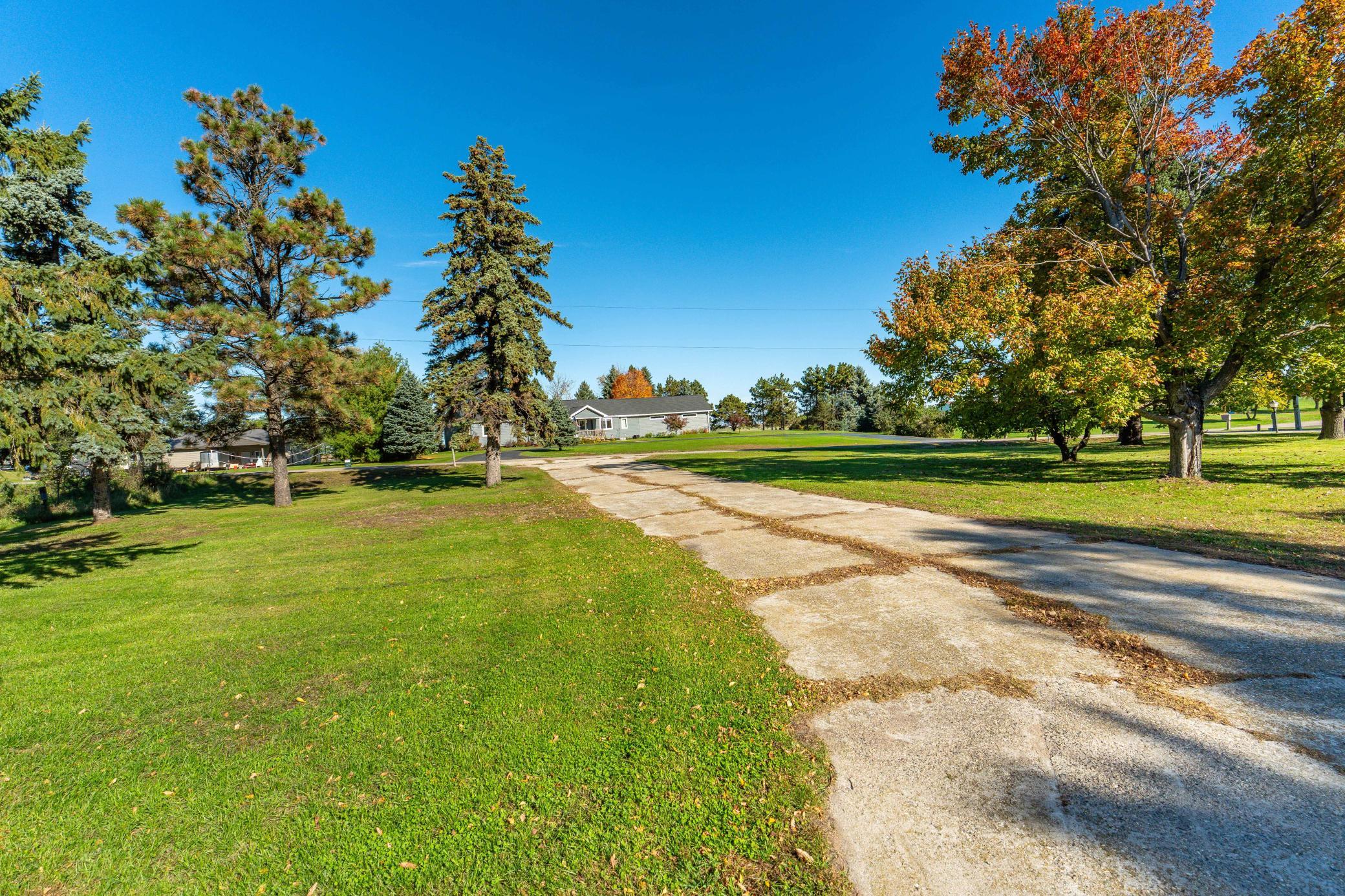 1988 single family home for sale at 38192 N Shore Drive in Battle Lake, MN — 4 bed, 3 bath (photo 57 of 70)