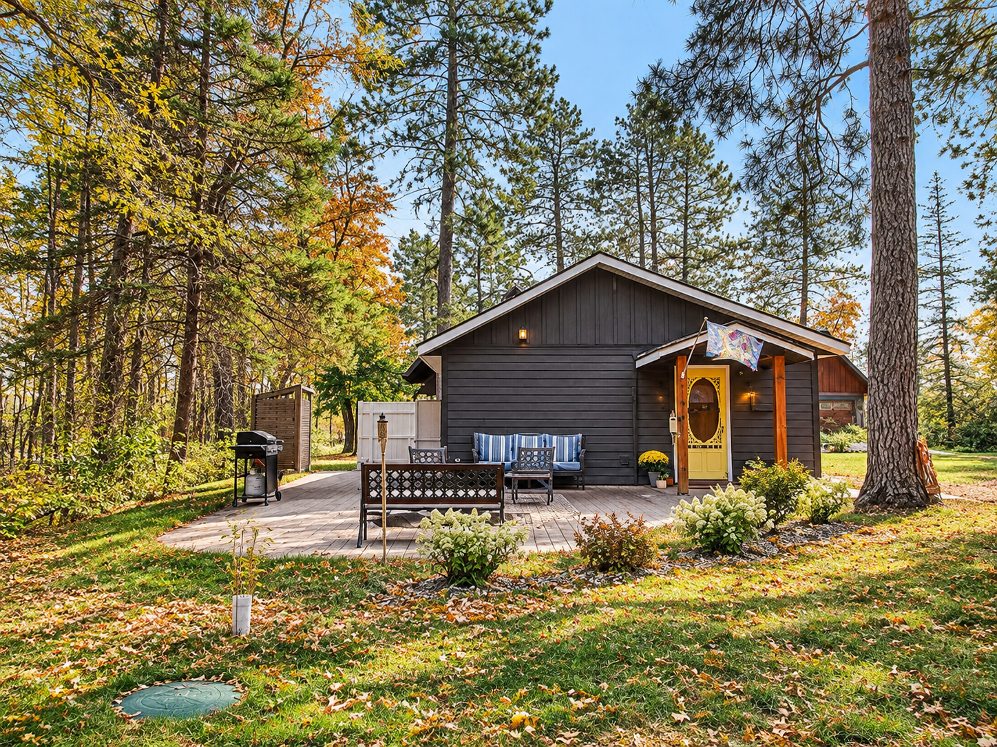 1950 single family home for sale at 29978 Pequot Boulevard in Pequot Lakes, MN — 1 bed, 1 bath (photo 2 of 12)
