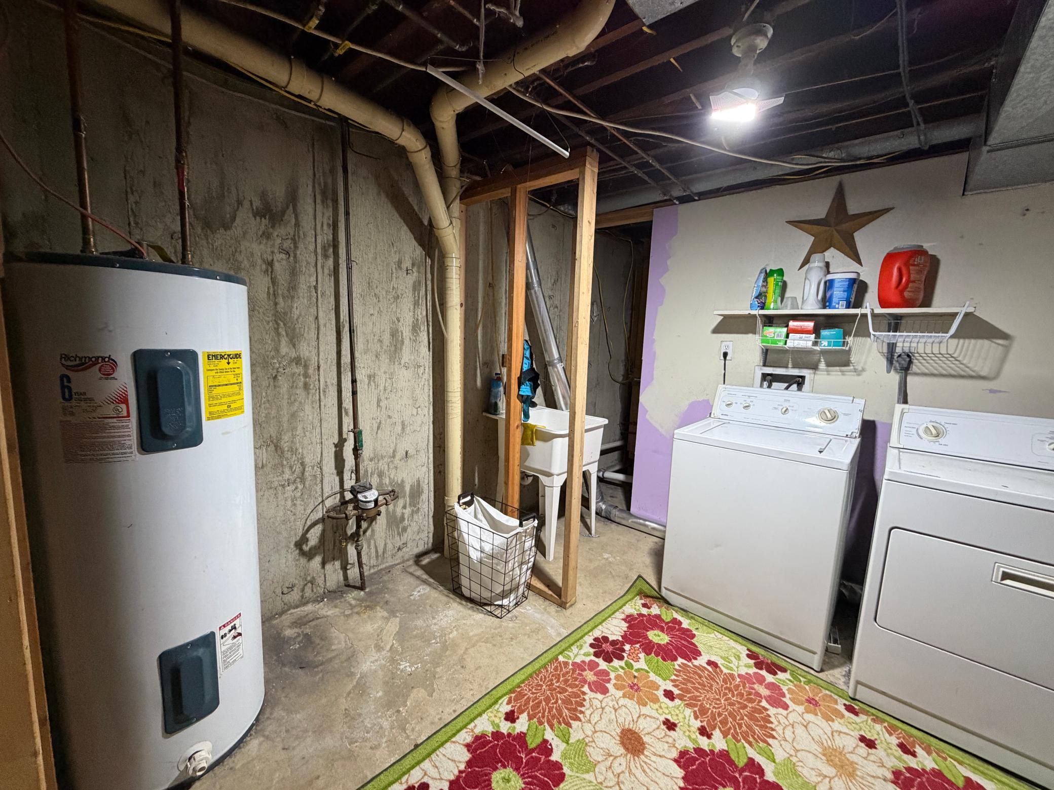 1920 single family home for sale at 301 12TH Avenue E in Lisbon, ND — 3 bed, 2 bath (photo 25 of 39)