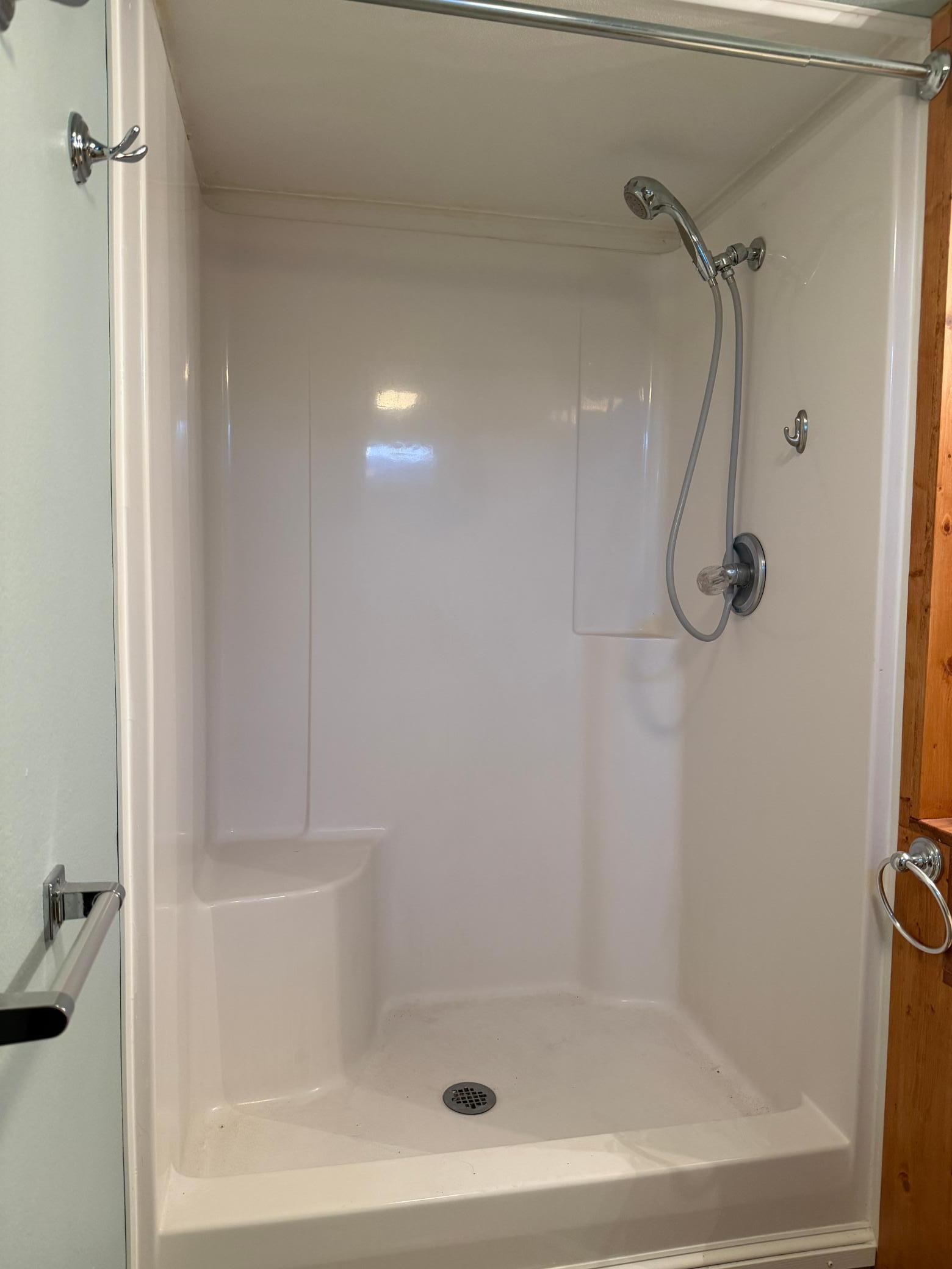 1920 single family home for sale at 301 12TH Avenue E in Lisbon, ND — 3 bed, 2 bath (photo 28 of 39)