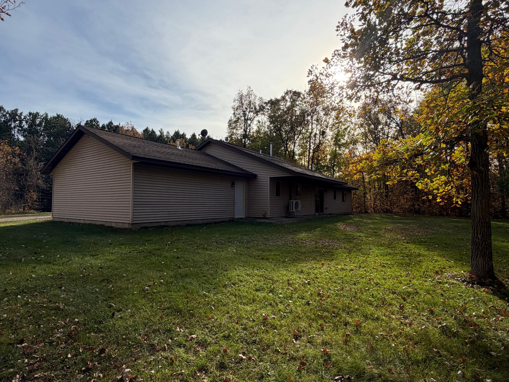 2000 single family home for sale at 3176 Ellis Road in Jenkins, MN — 3 bed, 2 bath (photo 4 of 12)