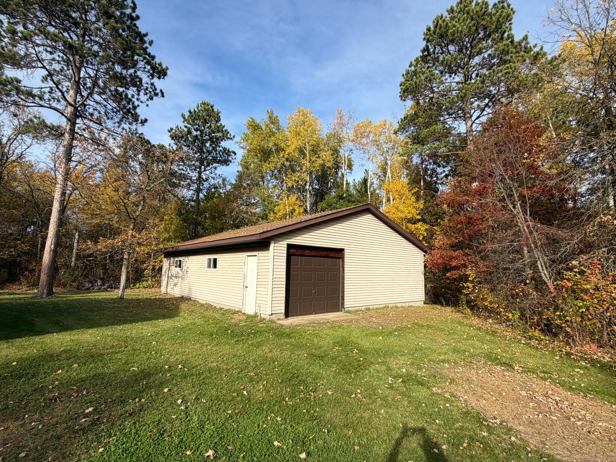 2000 single family home for sale at 3176 Ellis Road in Jenkins, MN — 3 bed, 2 bath (photo 6 of 12)