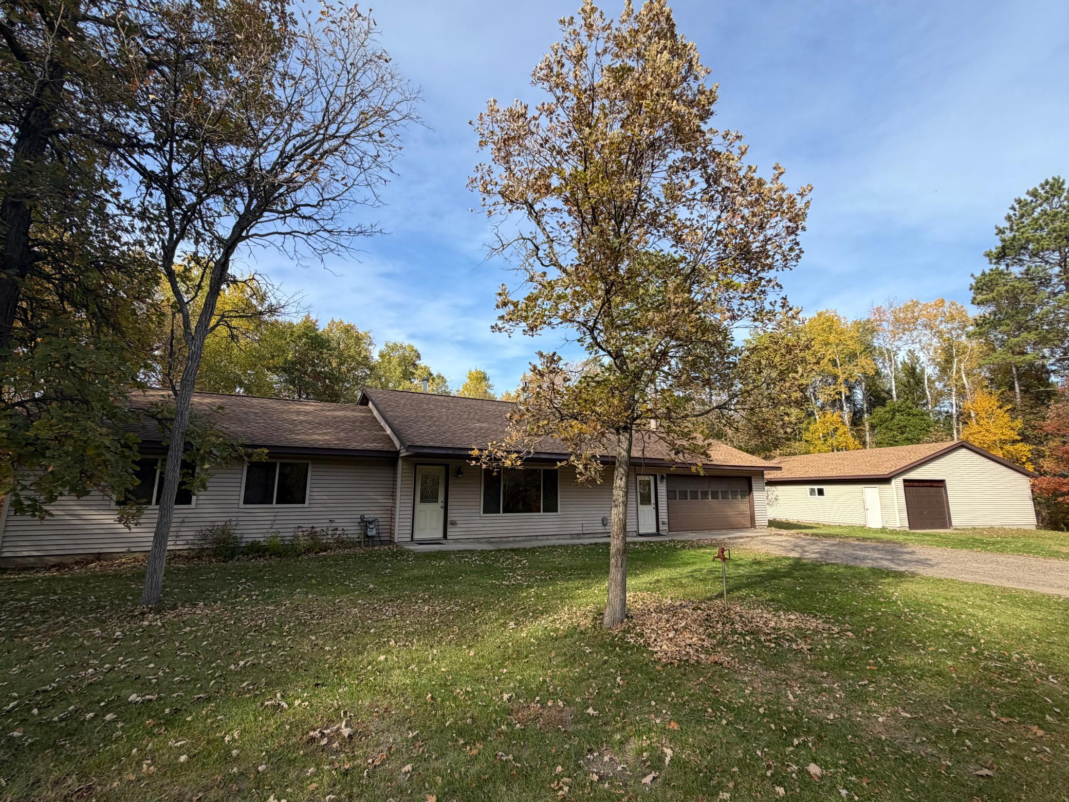 2000 single family home for sale at 3176 Ellis Road in Jenkins, MN — 3 bed, 2 bath (photo 10 of 12)