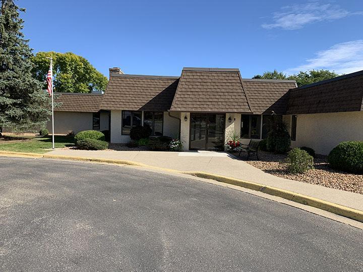 1984 condo for sale at 1415 Lake Street, Unit 142 in Alexandria, MN — 1 bed, 1 bath