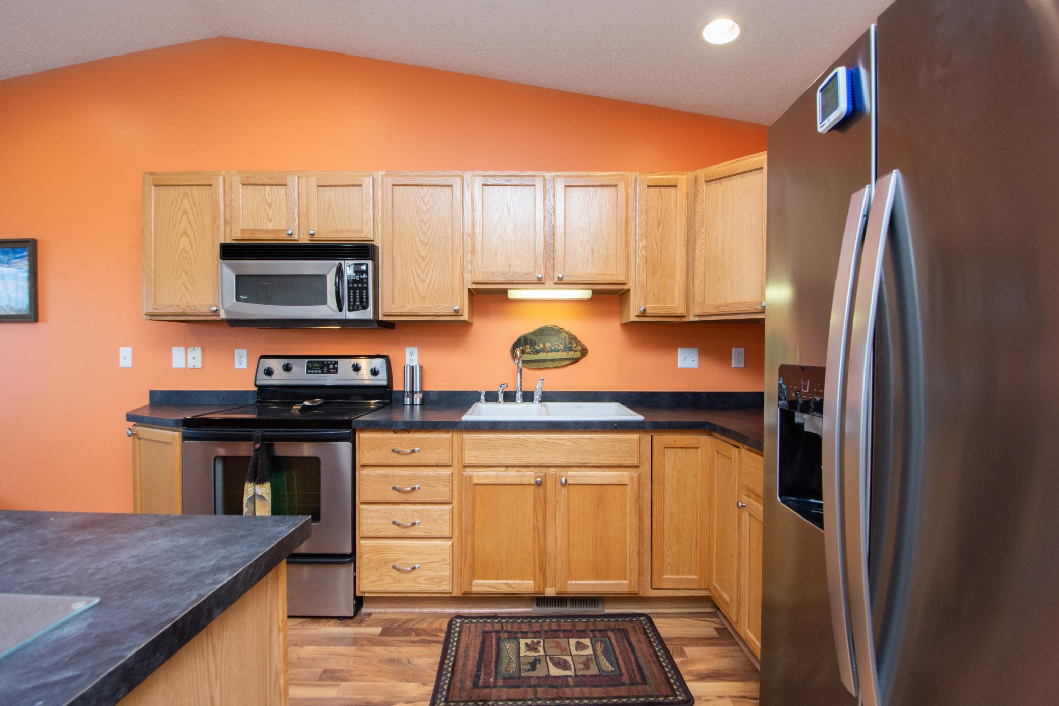2005 twin home for sale at 964 41st Avenue W in West Fargo, ND — 3 bed, 2 bath (photo 11 of 43)
