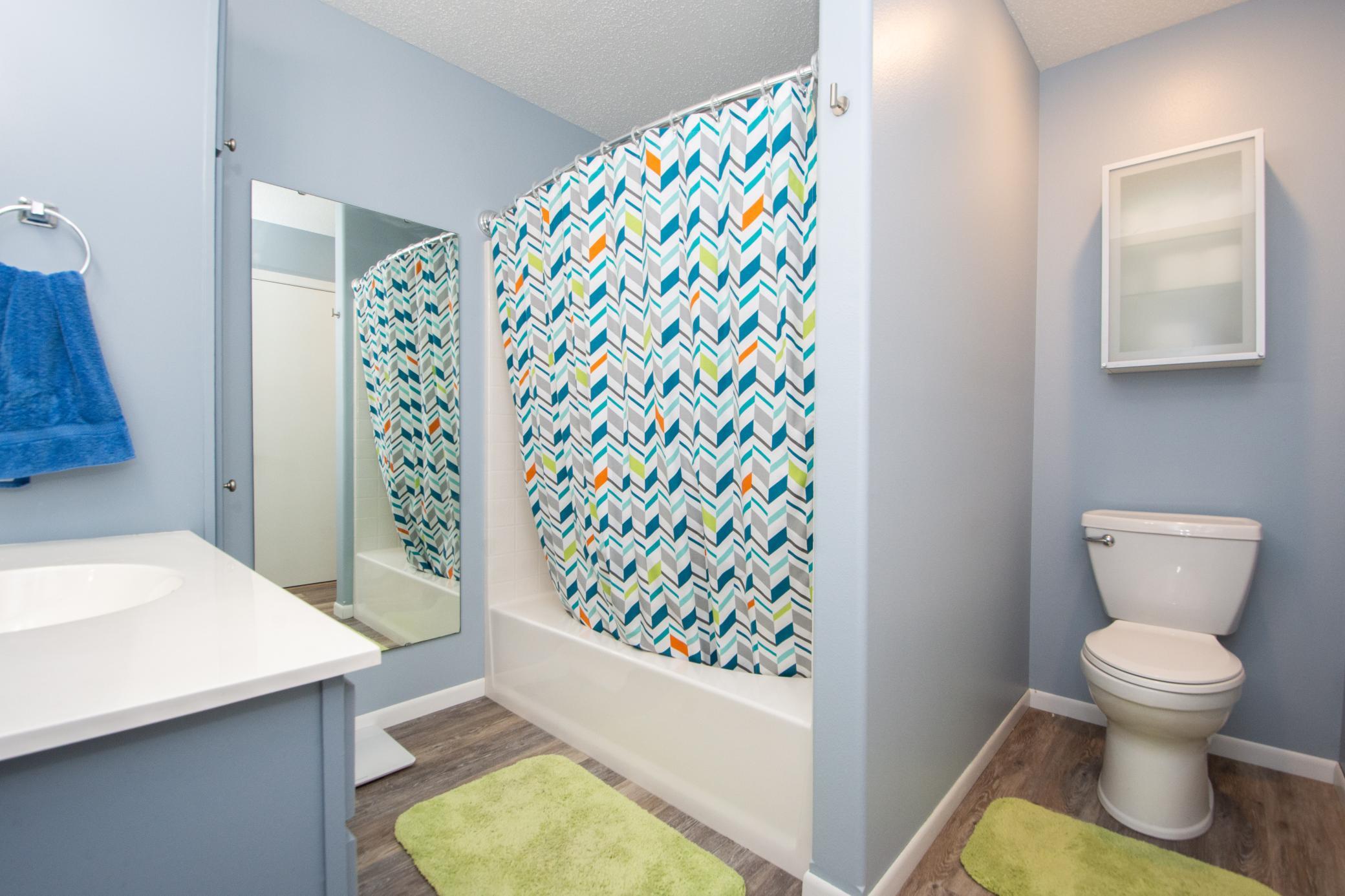 2005 twin home for sale at 964 41st Avenue W in West Fargo, ND — 3 bed, 2 bath (photo 17 of 43)