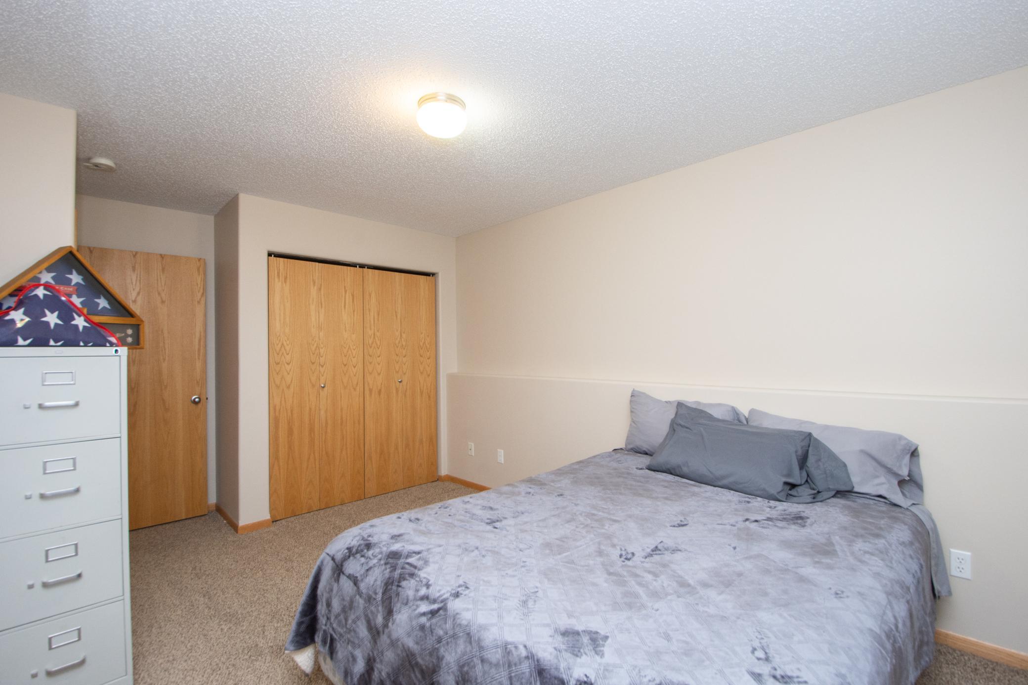 2005 twin home for sale at 964 41st Avenue W in West Fargo, ND — 3 bed, 2 bath (photo 28 of 43)