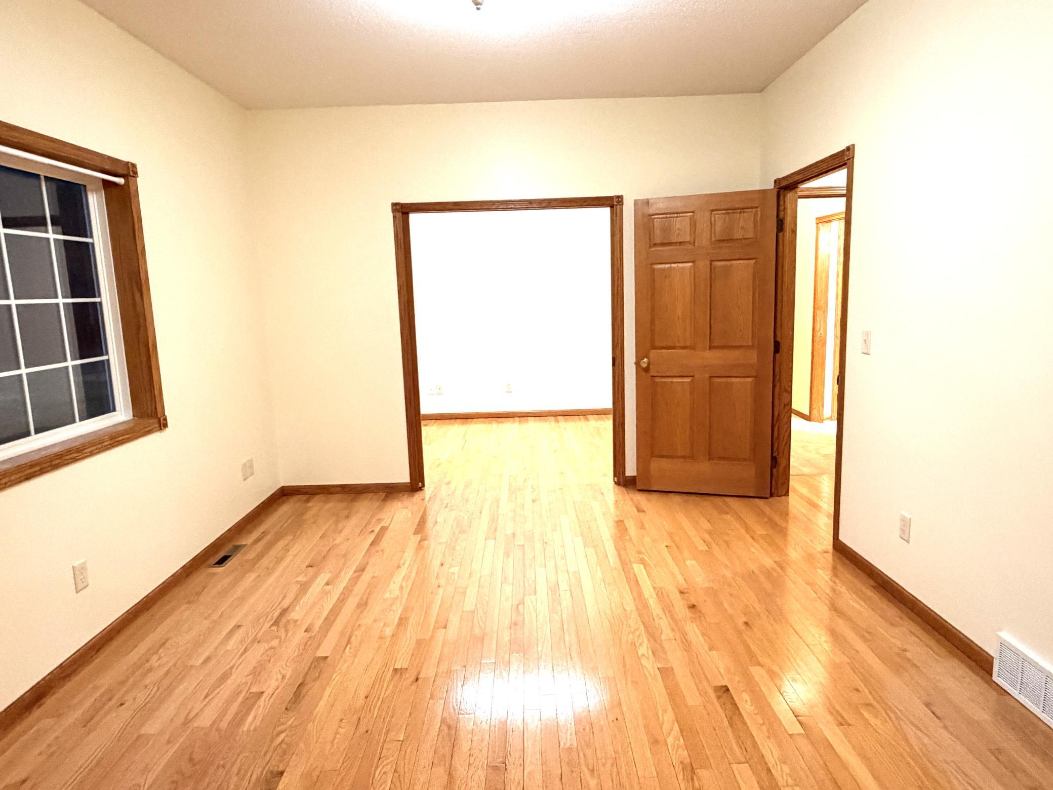 2006 single family home for sale at 386 Lake Avenue NE in Clearbrook, MN — 2 bed, 2 bath (photo 18 of 56)