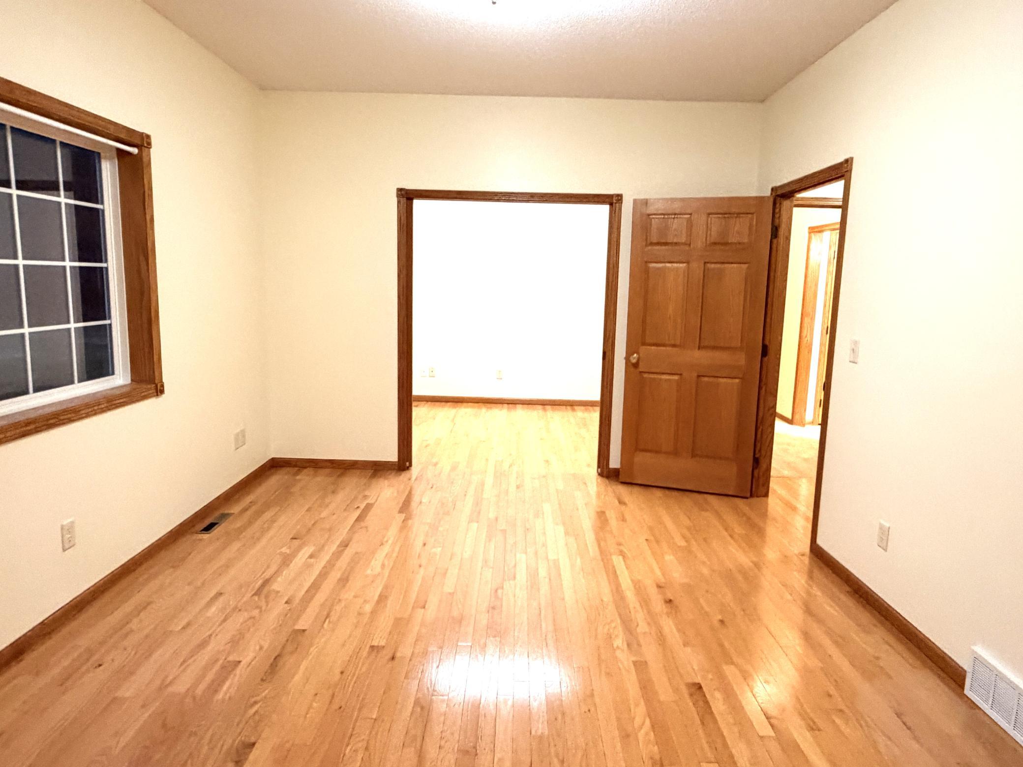 2006 single family home for sale at 386 Lake Avenue NE in Clearbrook, MN — 2 bed, 2 bath (photo 19 of 56)