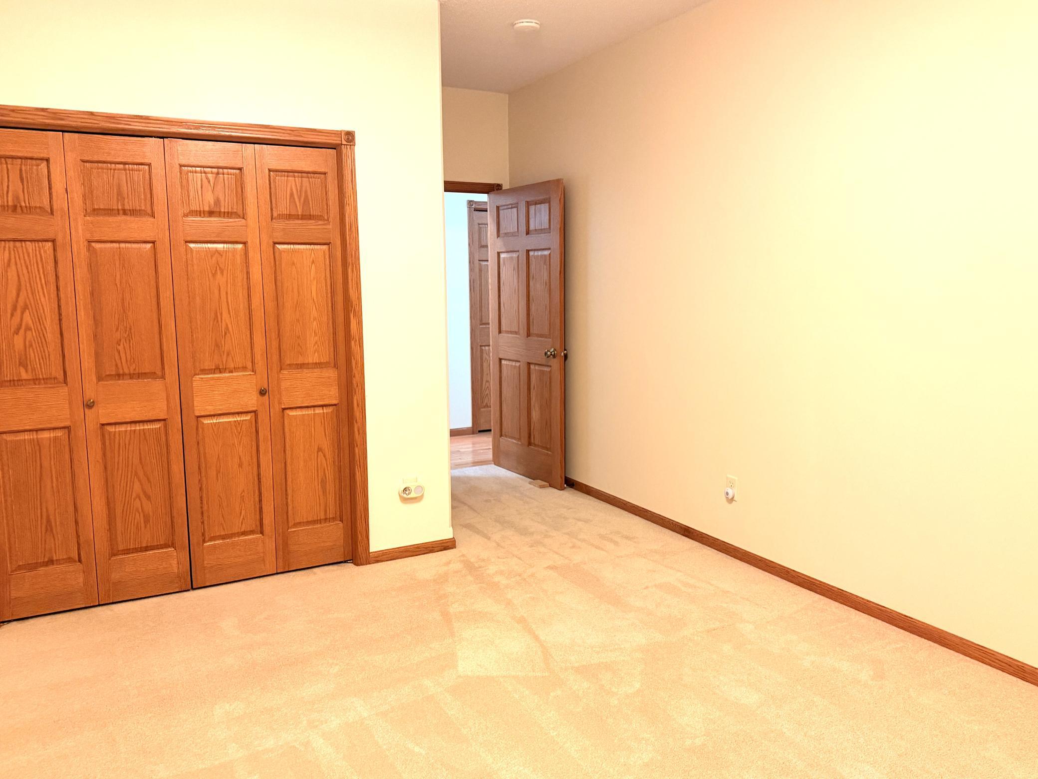2006 single family home for sale at 386 Lake Avenue NE in Clearbrook, MN — 2 bed, 2 bath (photo 27 of 56)