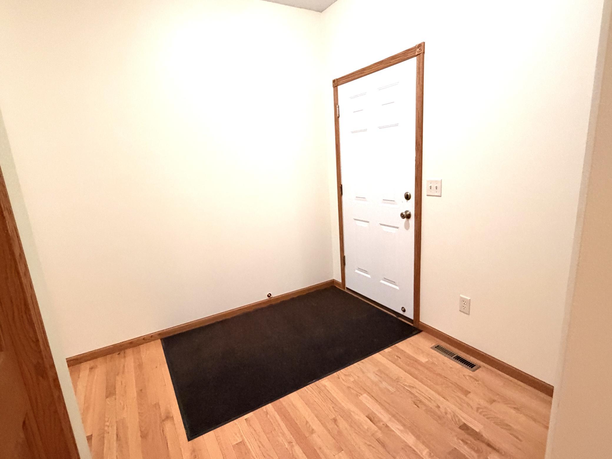2006 single family home for sale at 386 Lake Avenue NE in Clearbrook, MN — 2 bed, 2 bath (photo 30 of 56)