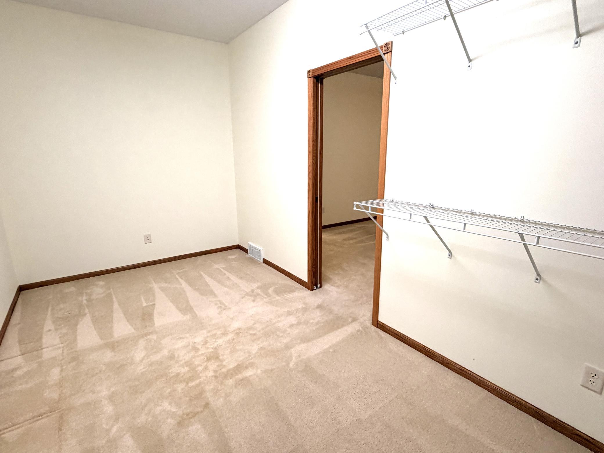 2006 single family home for sale at 386 Lake Avenue NE in Clearbrook, MN — 2 bed, 2 bath (photo 34 of 56)