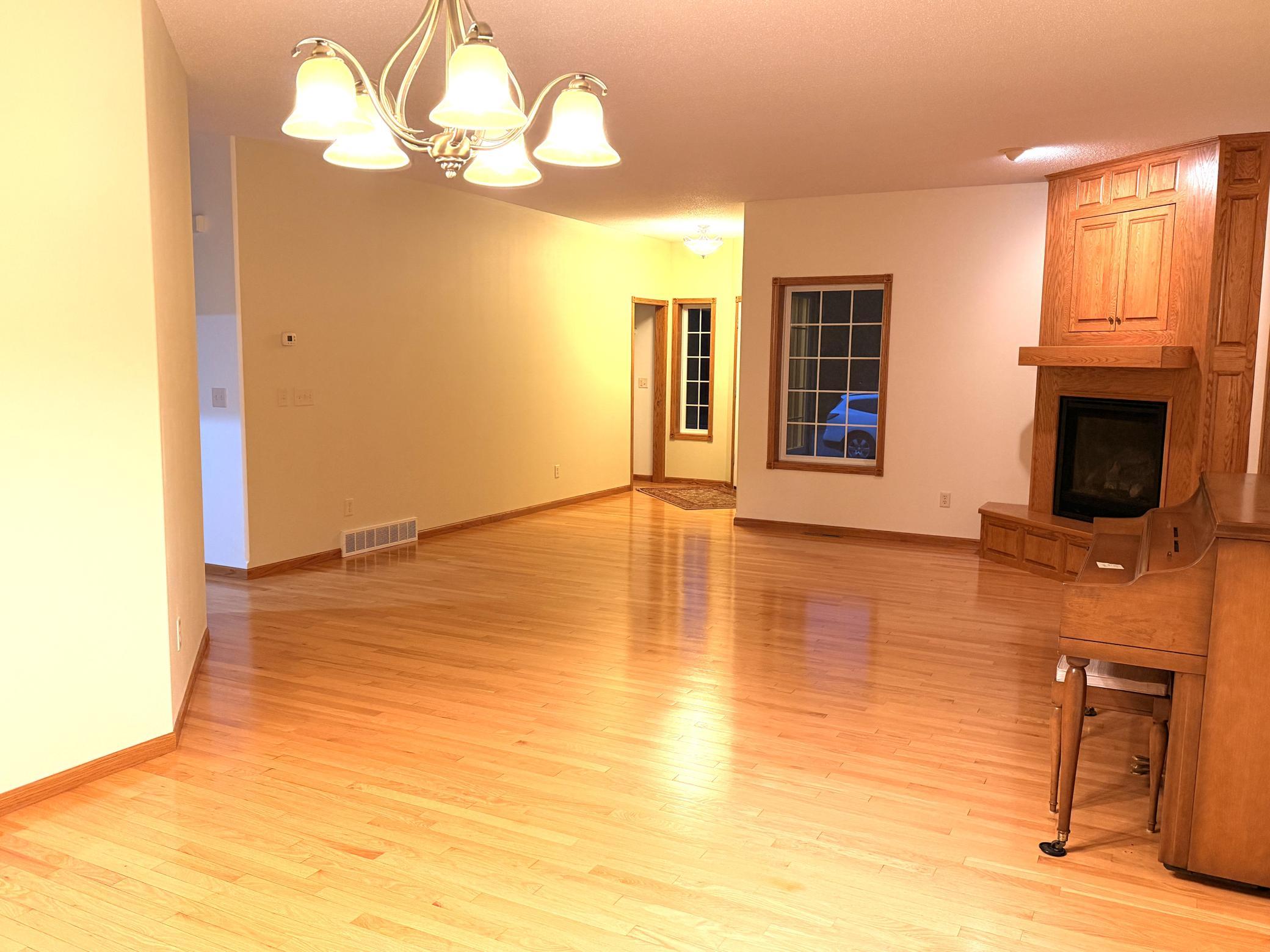 2006 single family home for sale at 386 Lake Avenue NE in Clearbrook, MN — 2 bed, 2 bath (photo 5 of 56)