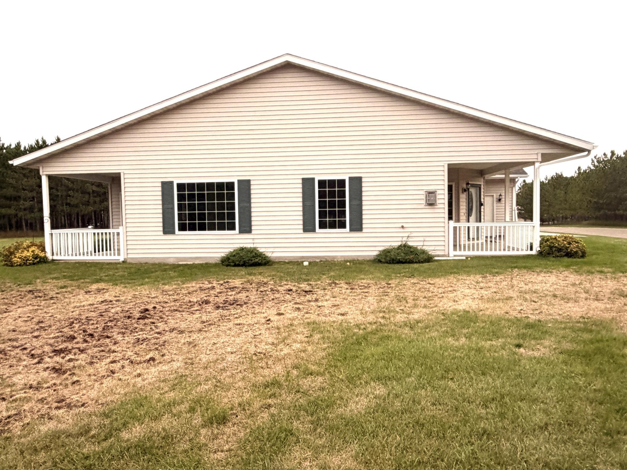 2006 single family home for sale at 386 Lake Avenue NE in Clearbrook, MN — 2 bed, 2 bath (photo 47 of 56)